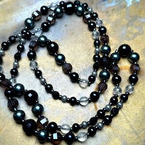 NECKLACE - Black beaded long slips over the head 4051 W
